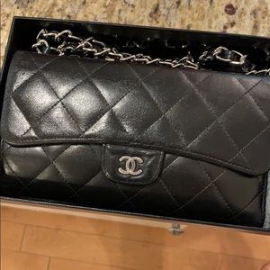 💕Authentic Chanel wallets, used condition!